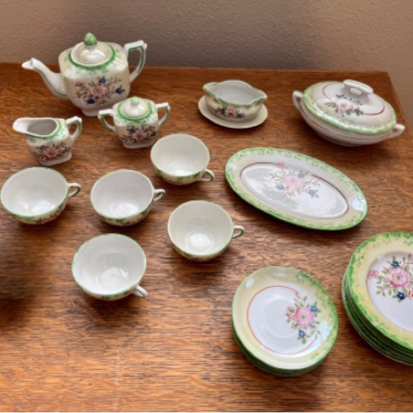 Lusterware child size tea set - Picture 8 of 8